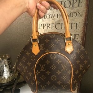 Louis Vuitton bag